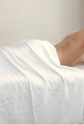 Snatch tongue rubdown