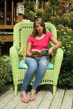 Liza Rowe in Page Turner