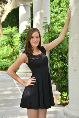 The Black Dress photos (Molly Manson)