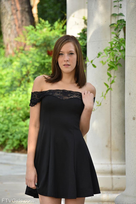 The Black Dress photos (Molly Manson)