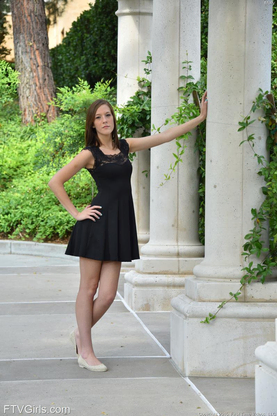 The Black Dress photos (Molly Manson)