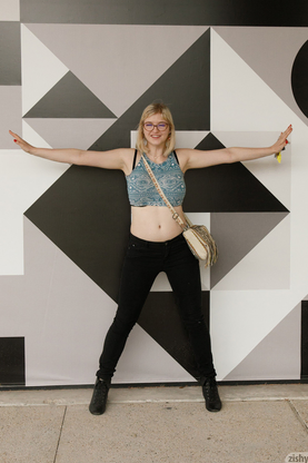 Alluring light-haired Vicky Chandler exposes her immense butt & her mouth-watering boobies