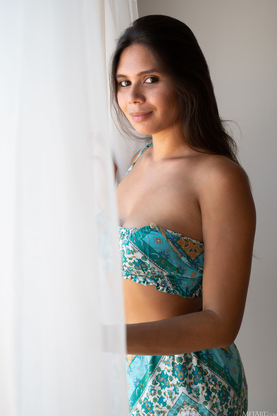 Stunning teenage Savana strips and showcases her saucy jugs and massive arse