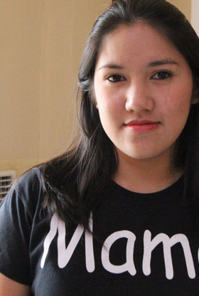 Chinese teenager sells her v-card to a nail-a-thon tourist that cracks her hymen