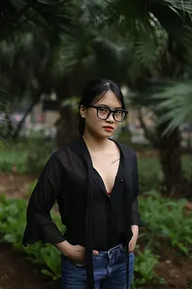 Get ready for a wild bent box fuck-a-thon with gorgeous amateurs in sexy jeans and glasses