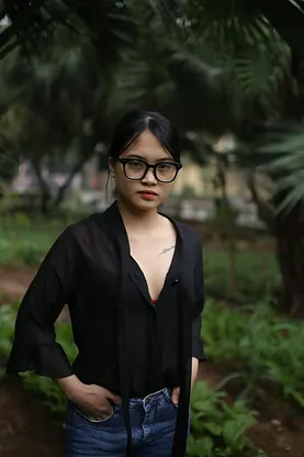 Get ready for a wild bent box fuck-a-thon with gorgeous amateurs in sexy jeans and glasses