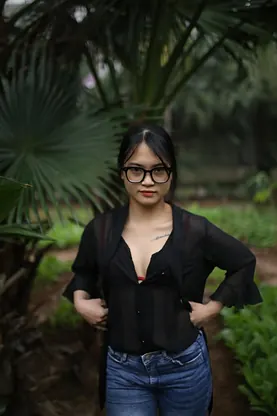 Get ready for a wild bent box fuck-a-thon with gorgeous amateurs in sexy jeans and glasses