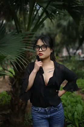 Get ready for a wild bent box fuck-a-thon with gorgeous amateurs in sexy jeans and glasses