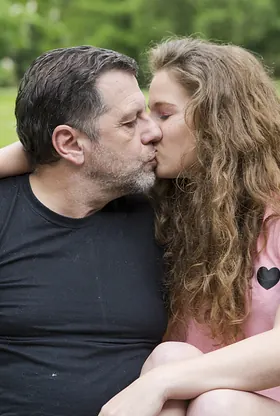 Bunny Babe and Philippe Soine take a wild facial in public in Nude Photos