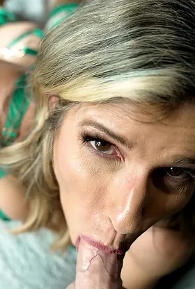 Cory Chase's tight ass takes a pounding in view of Momma In Luxurious Green Underwear