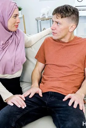 Watch Kaylee Lang's son pound and finger her curvy Arab MILF pussy