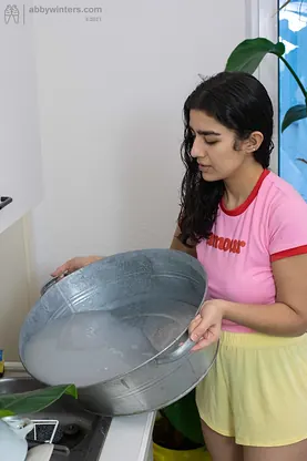 Luna Silver flaunts her amazing body in steamy bathroom show with her hairy wet armpits & panties