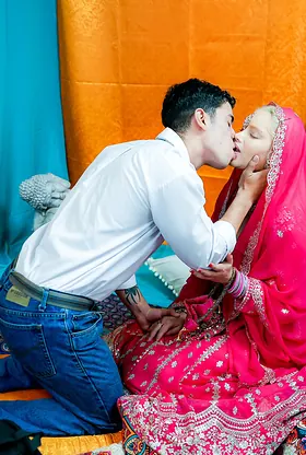 Vivian Lola's phat ass drilled hard before hot-dogging with Franco Pie Grande