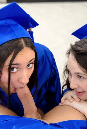 Liz Jordan & Hailey Rose swap cum in a wild college threesome with Max Fills