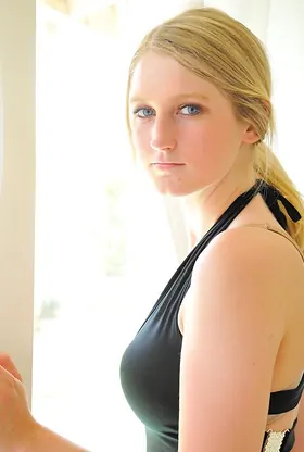 Mandy Snyder gets her massive boobs bouncing while taking it in the ass