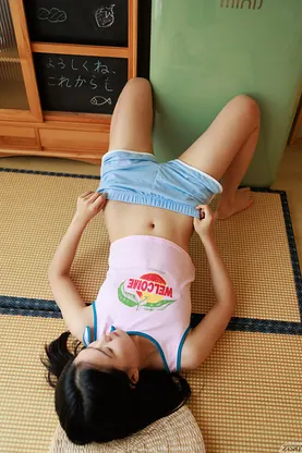 Naughty Chinese babe Banana Li seduces her man in a sensual solo show