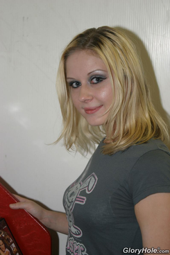 Aaralyn Barra