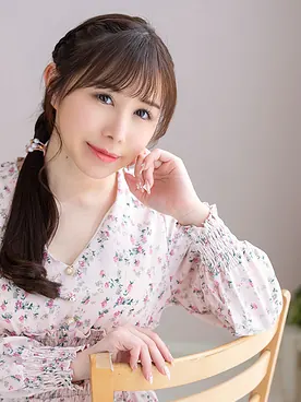 Hina Sakurai gets naked and erotic in a Japanese performance of Caribbeancom