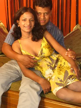 Indian Cougar gets her wet pussy licked & spread after rough pounding